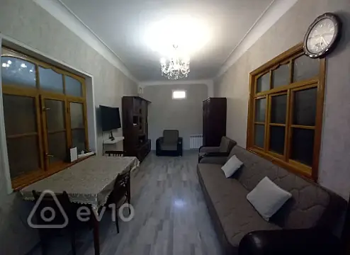 Kirayə verilir 2 otaqlı həyət evi 82.2 m²