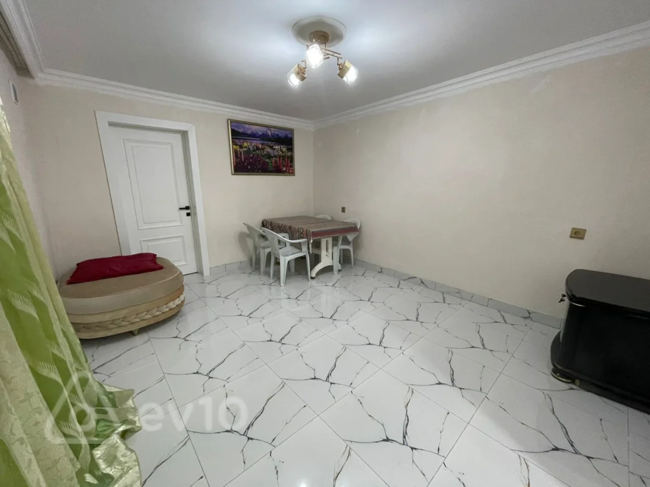 Kirayə verilir 2 otaqlı həyət evi 50 m²