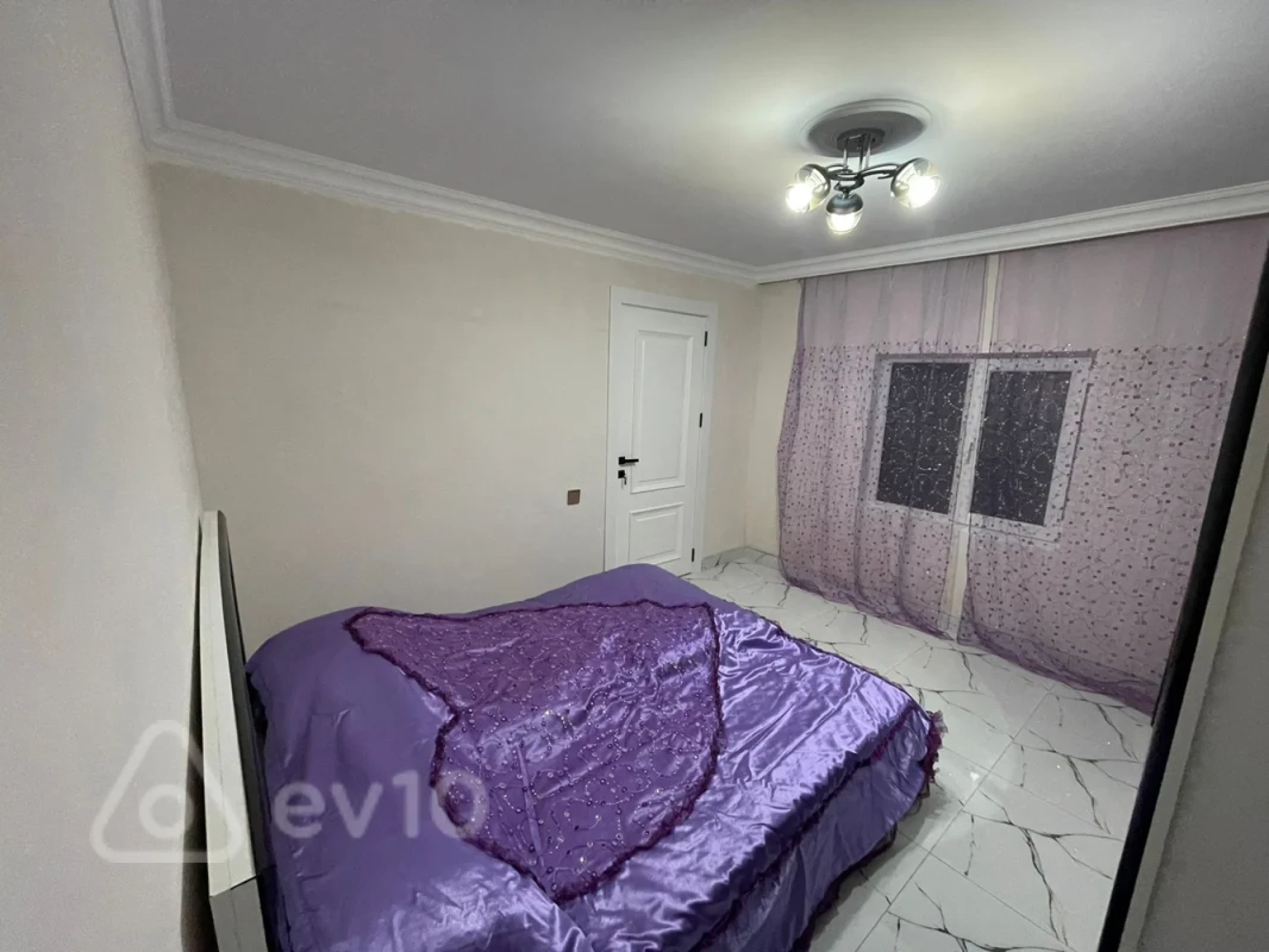 Kirayə verilir 2 otaqlı həyət evi 50 m²