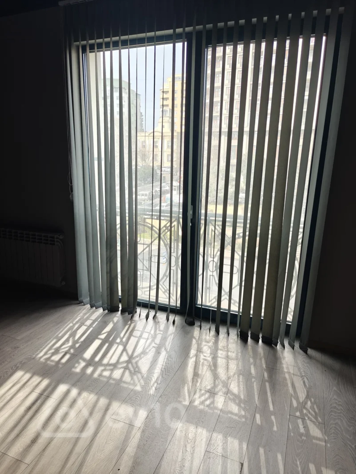 Kirayə verilir 2 otaqlı ofis 92.7 m²