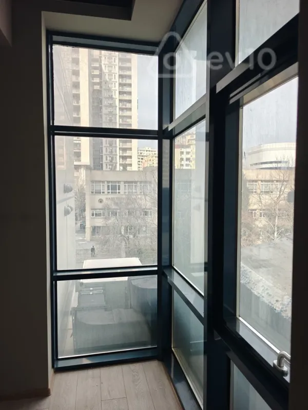 Kirayə verilir 2 otaqlı ofis 92.7 m²