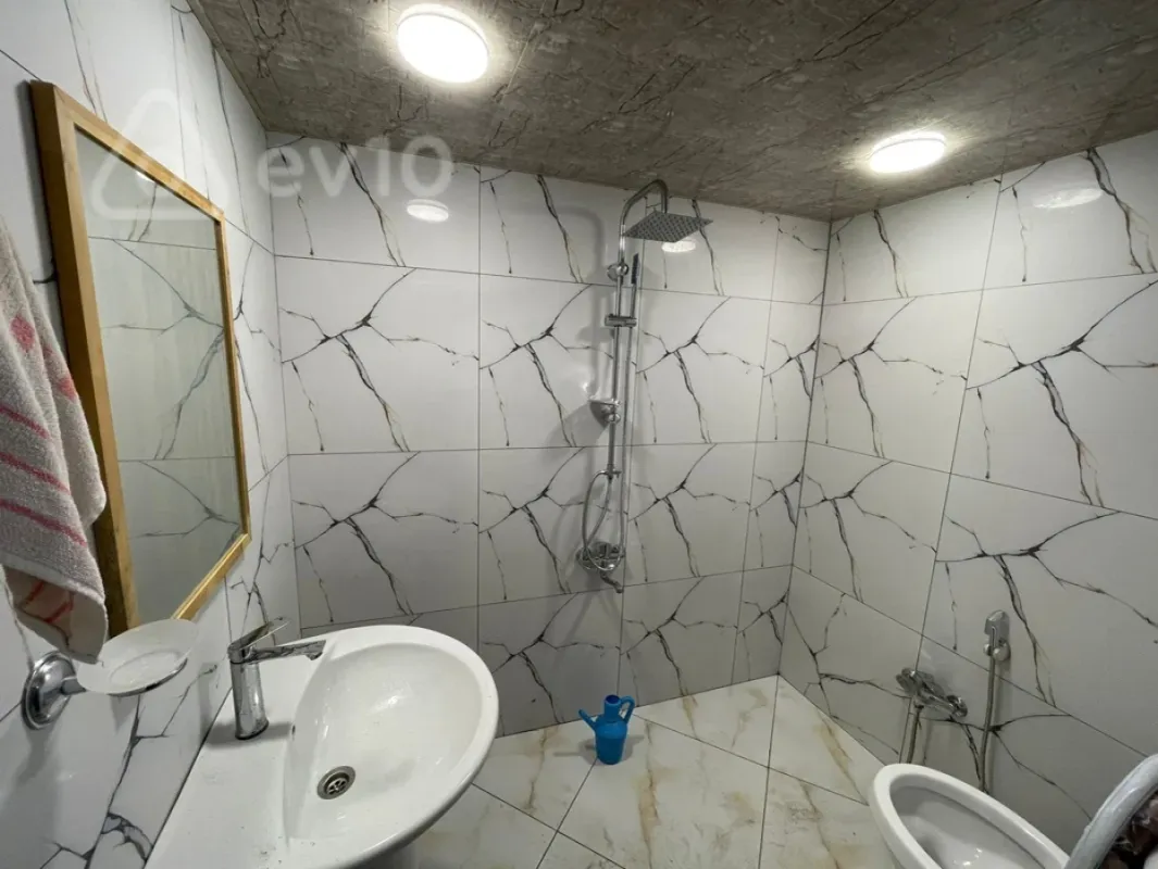 Kirayə verilir 2 otaqlı həyət evi 50 m²