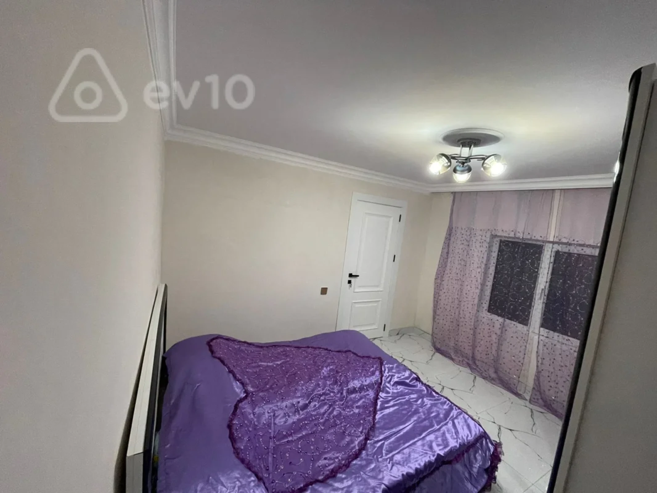 Kirayə verilir 2 otaqlı həyət evi 50 m²