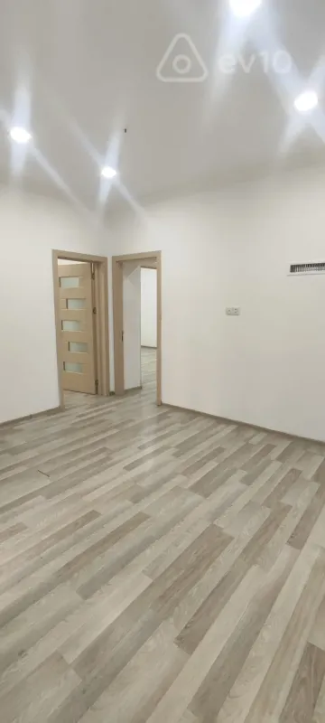 Kirayə verilir 5 otaqlı ofis 80 m²
