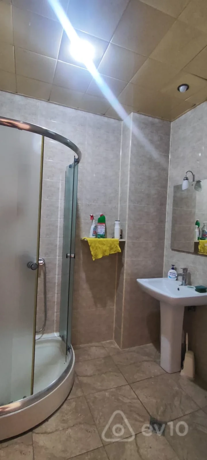 Kirayə verilir 5 otaqlı ofis 80 m²