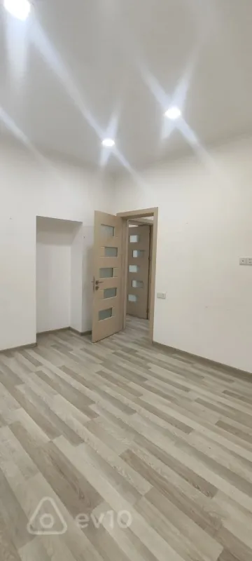 Kirayə verilir 5 otaqlı ofis 80 m²