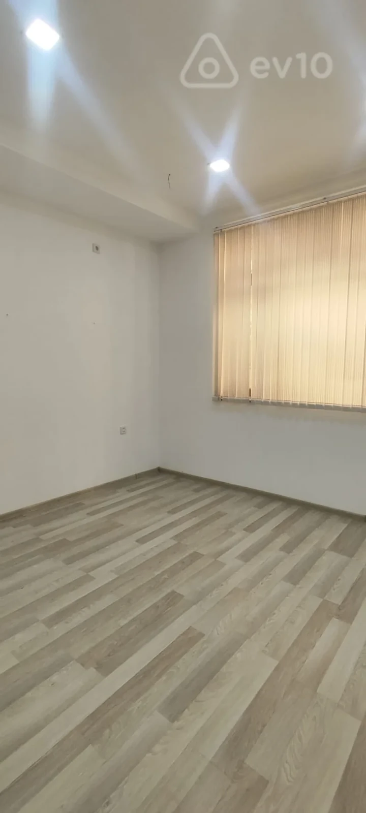 Kirayə verilir 5 otaqlı ofis 80 m²
