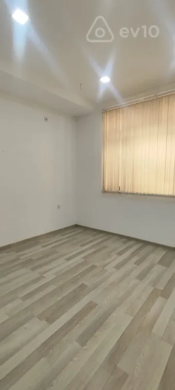 Kirayə verilir 5 otaqlı ofis 80 m²
