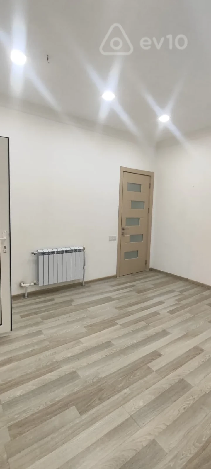 Kirayə verilir 5 otaqlı ofis 80 m²