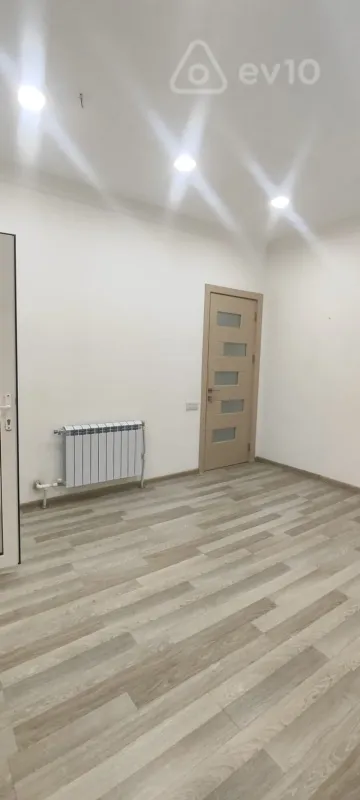 Kirayə verilir 5 otaqlı ofis 80 m²