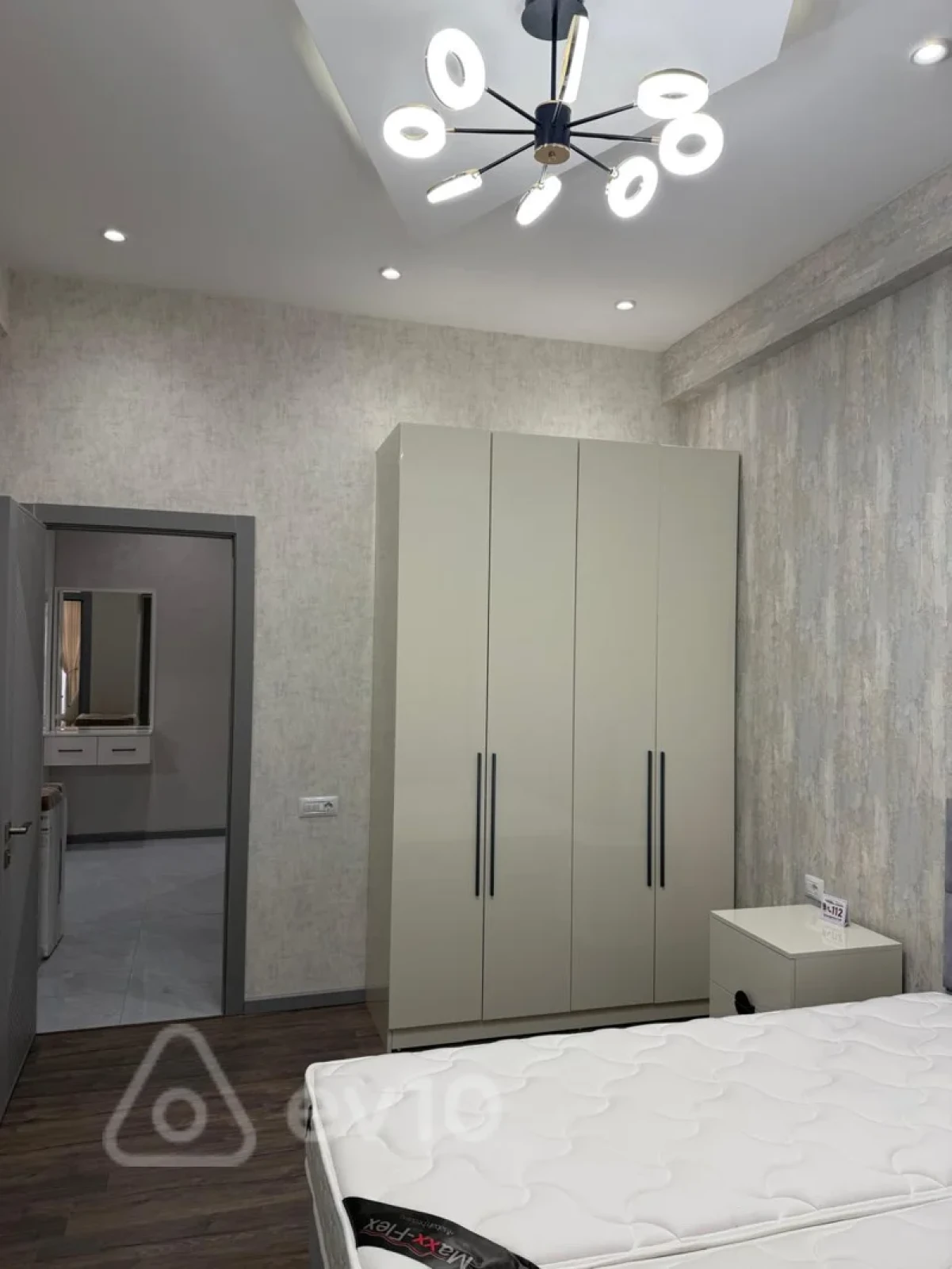 Kirayə verilir 2 otaqlı yeni tikili 91 m²