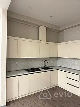 Kirayə verilir 2 otaqlı yeni tikili 91 m²