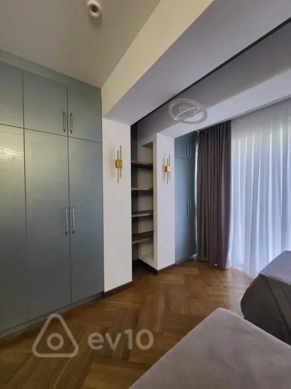 Kirayə verilir 3 otaqlı yeni tikili 70 m²