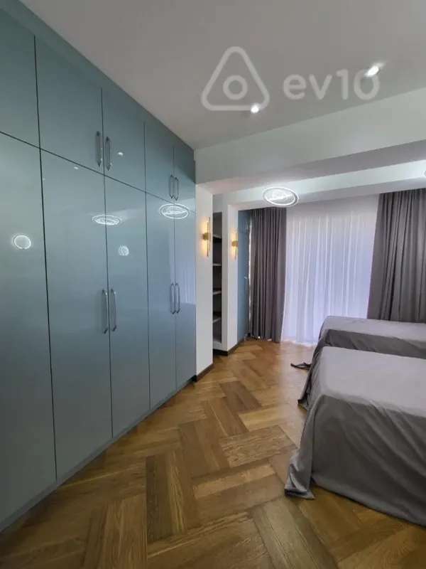 Kirayə verilir 3 otaqlı yeni tikili 70 m²
