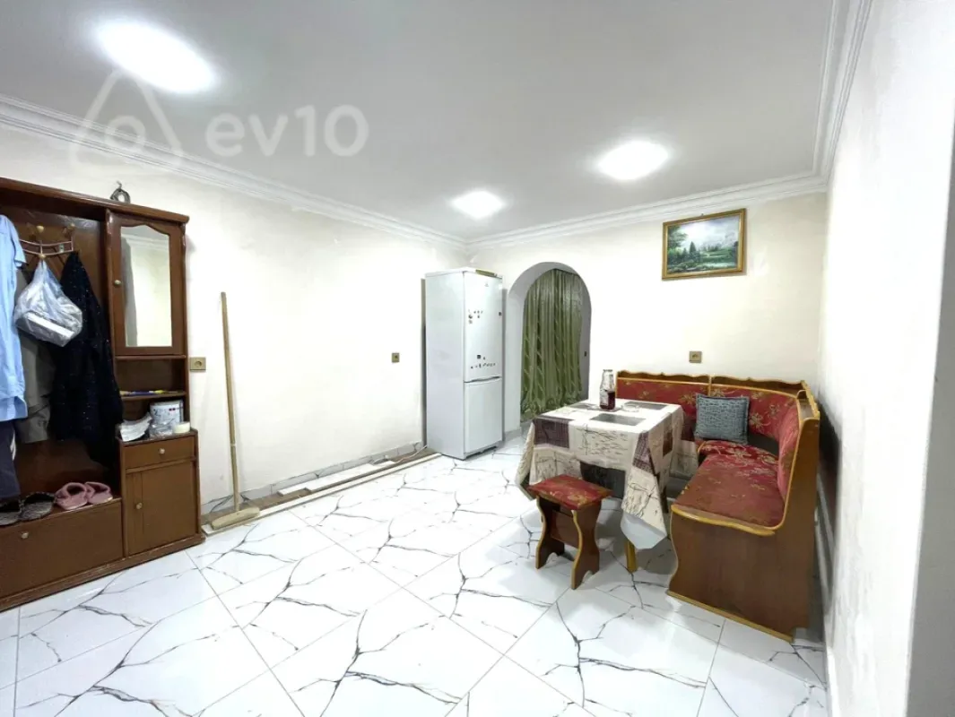 Kirayə verilir 2 otaqlı həyət evi 50 m²