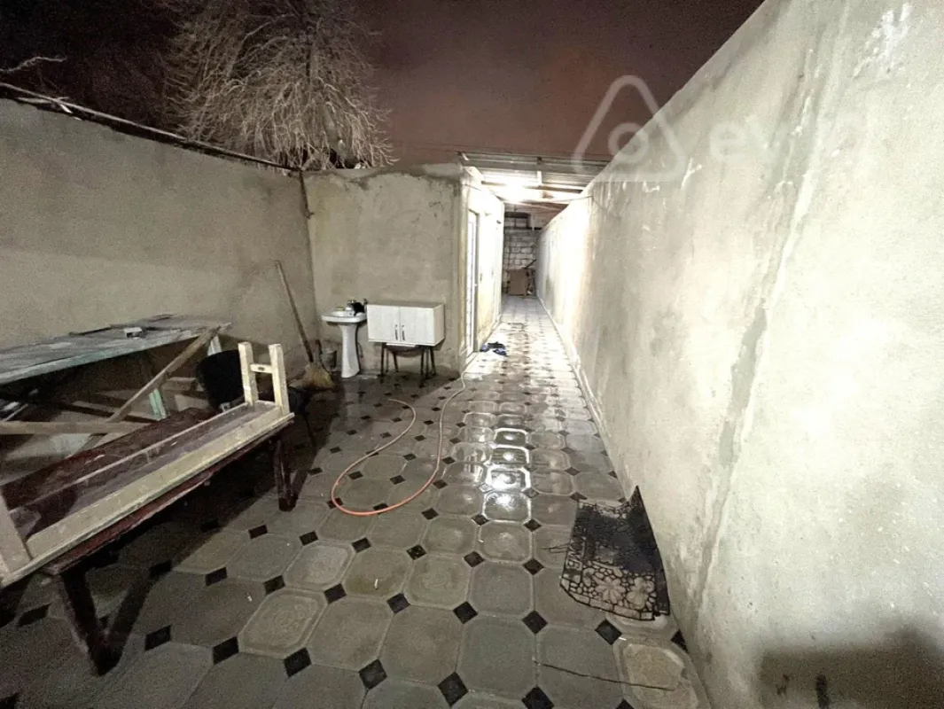 Kirayə verilir 2 otaqlı həyət evi 50 m²