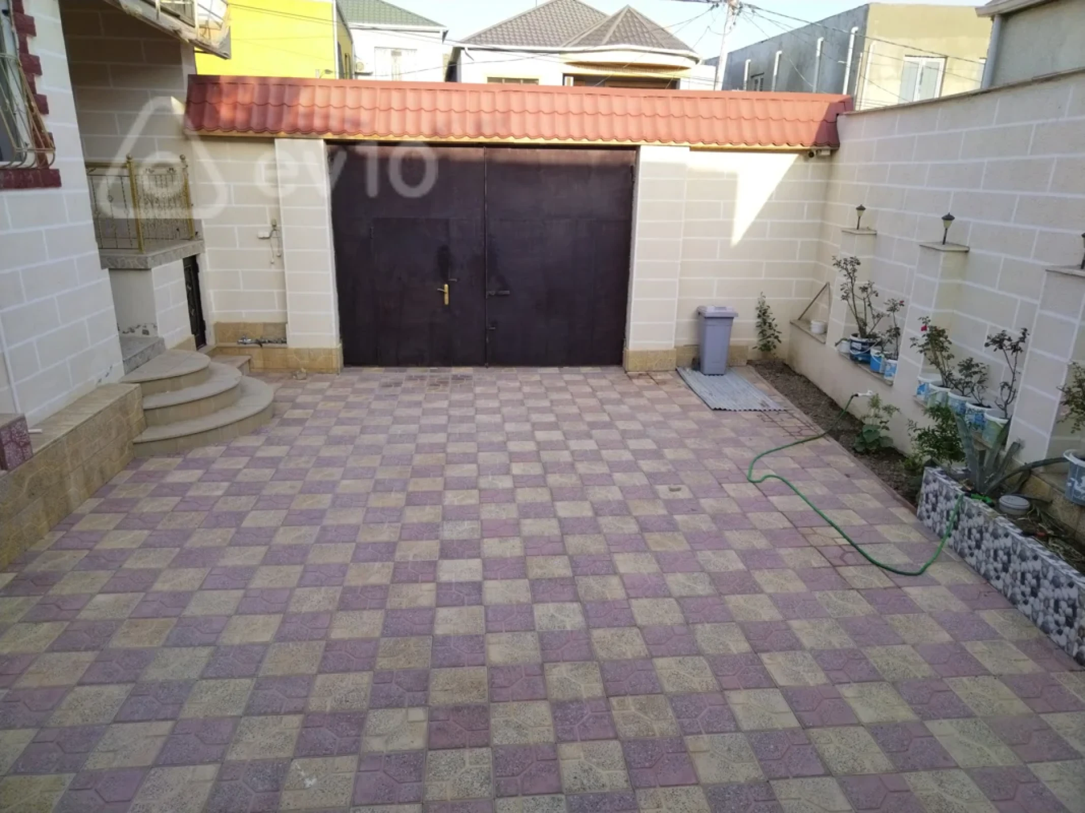 Satılır 3 otaqlı həyət evi 120 m²