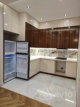Kirayə verilir 3 otaqlı yeni tikili 70 m²