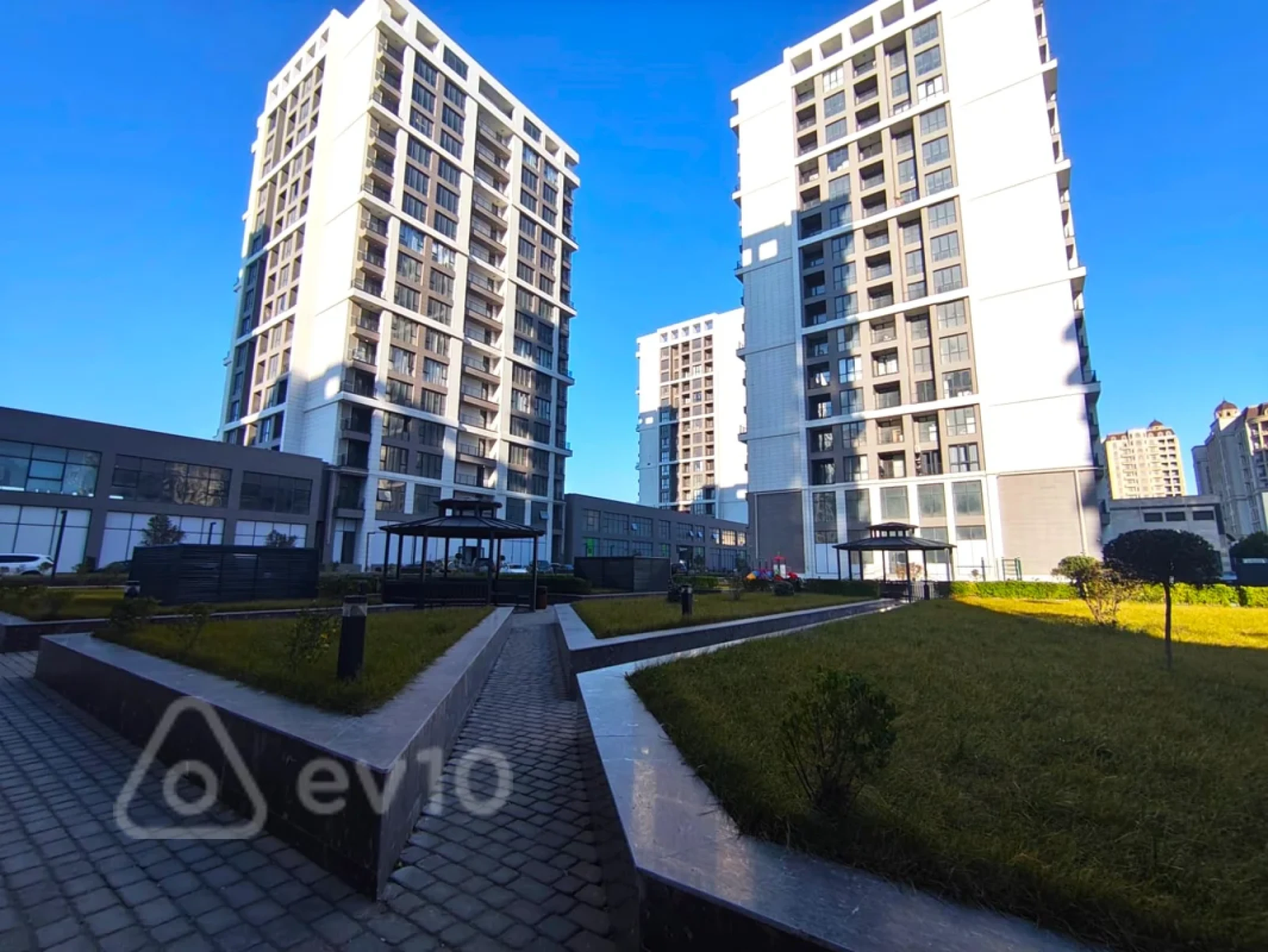Kirayə verilir 3 otaqlı yeni tikili 70 m²