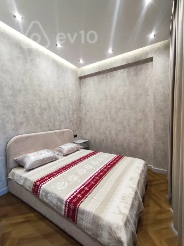 Kirayə verilir 3 otaqlı yeni tikili 70 m²
