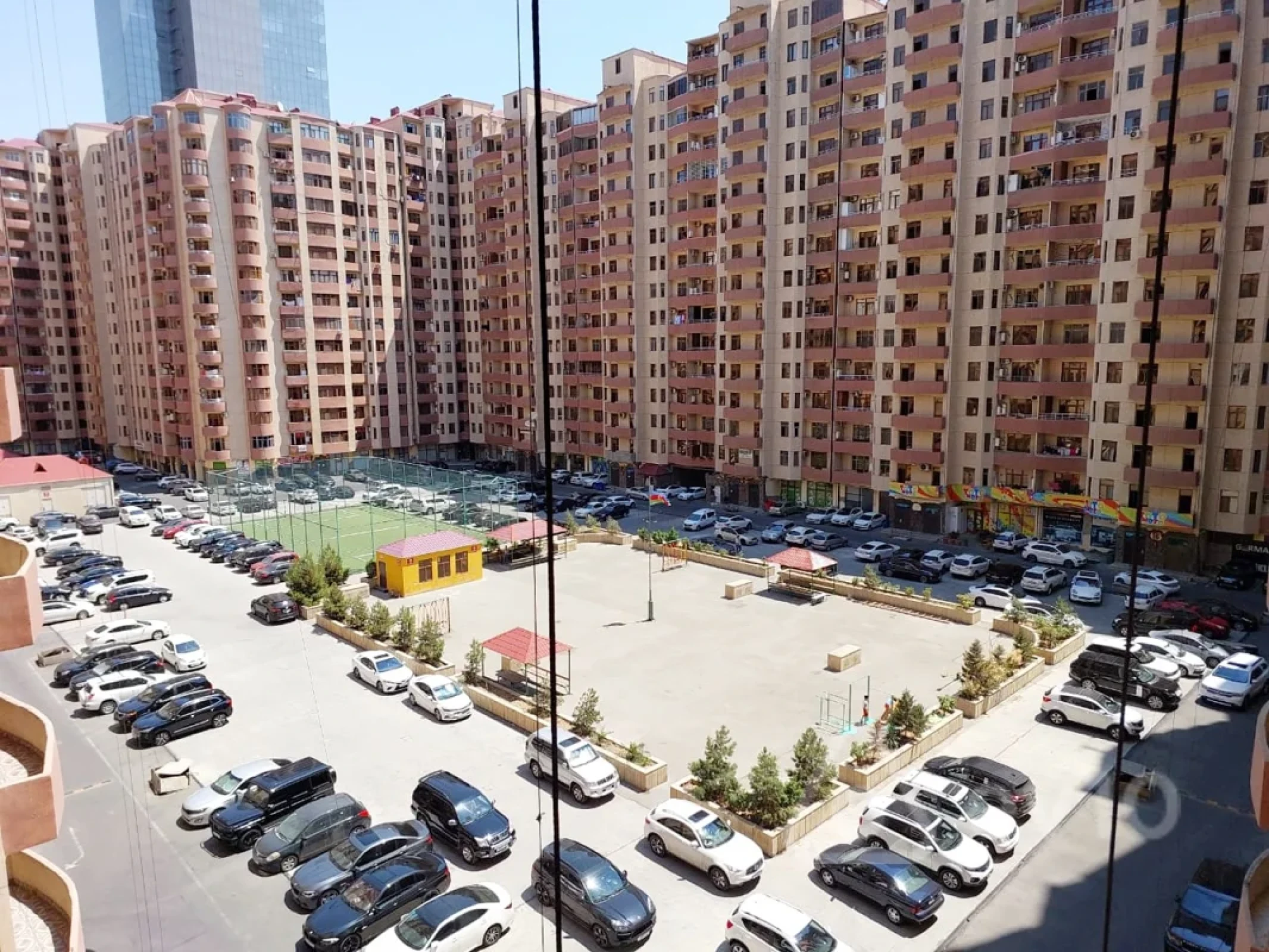 Kirayə verilir 2 otaqlı yeni tikili 95 m²