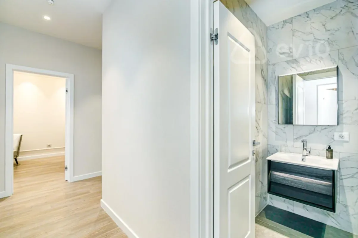 Kirayə verilir 3 otaqlı yeni tikili 100 m²