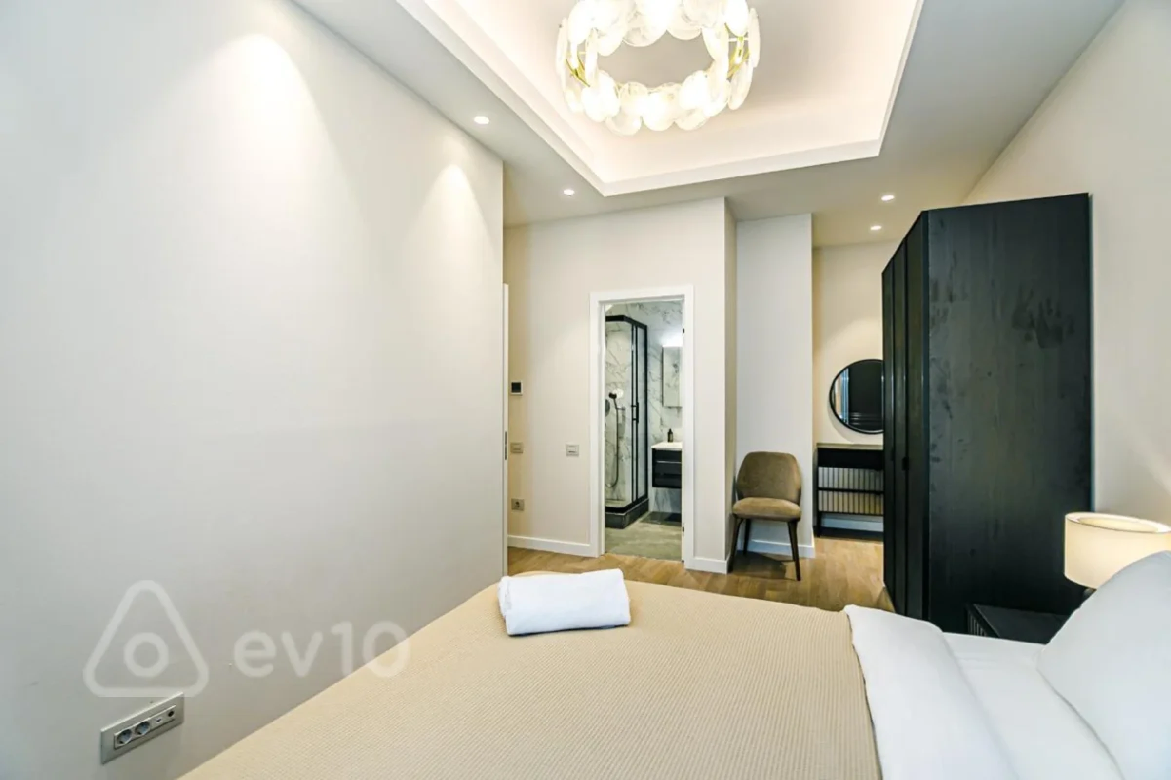 Kirayə verilir 3 otaqlı yeni tikili 100 m²