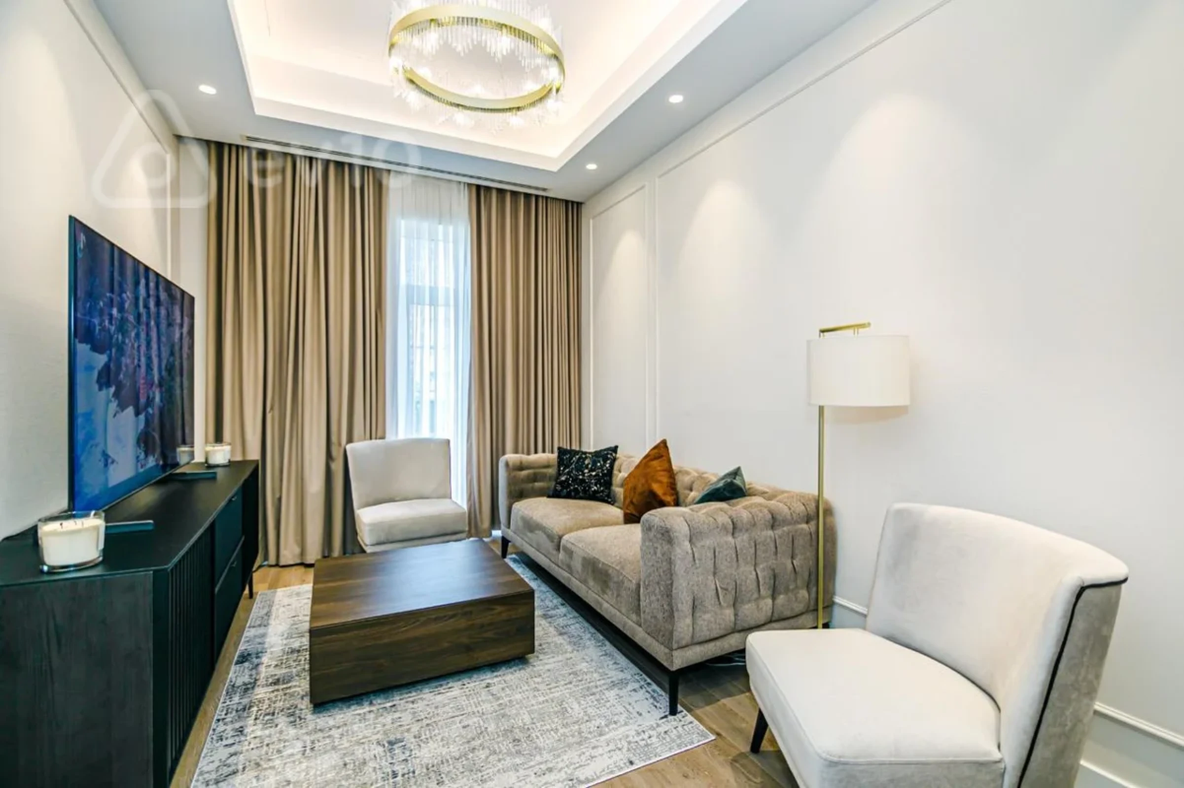 Kirayə verilir 3 otaqlı yeni tikili 100 m²