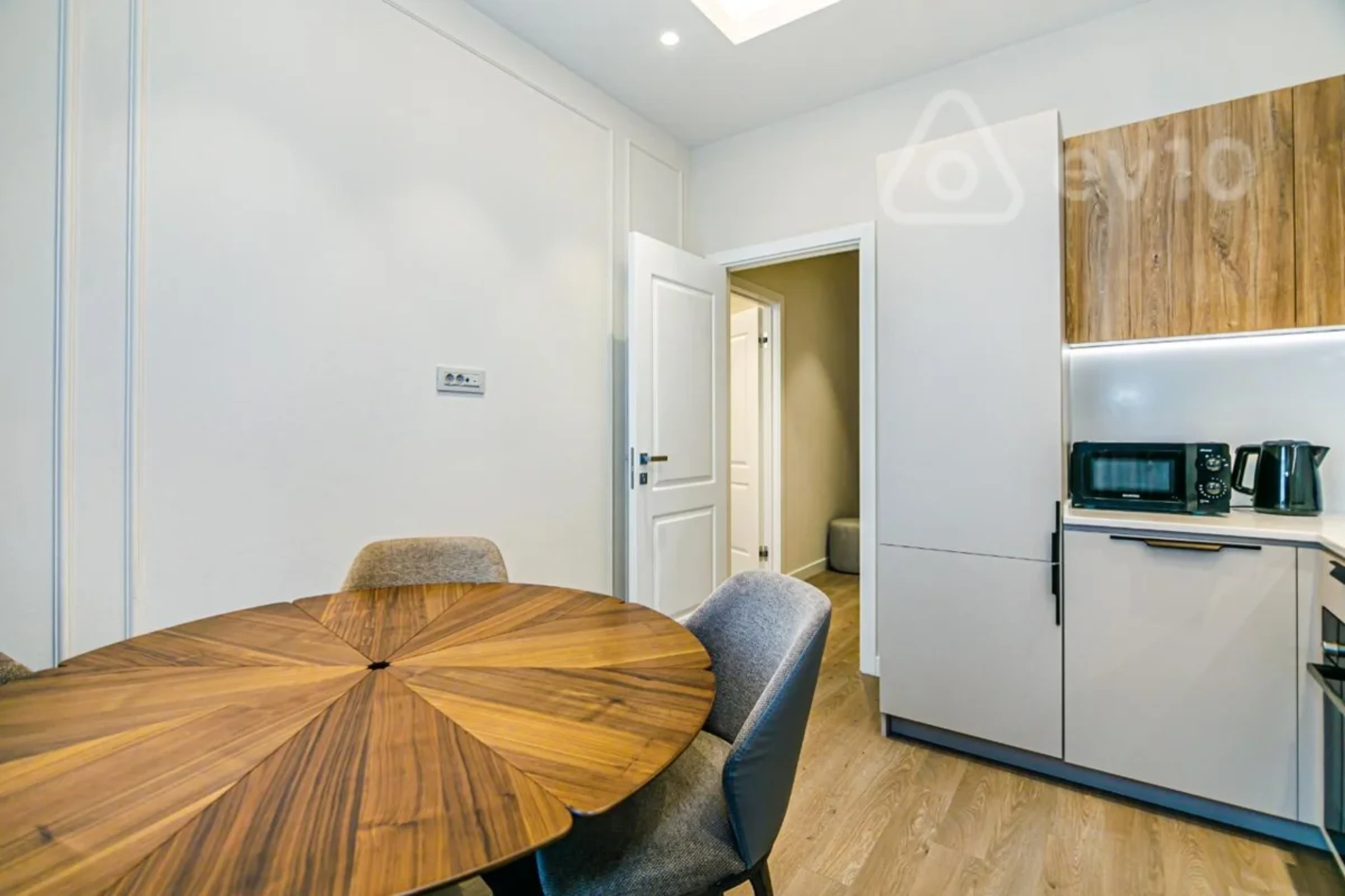 Kirayə verilir 3 otaqlı yeni tikili 100 m²