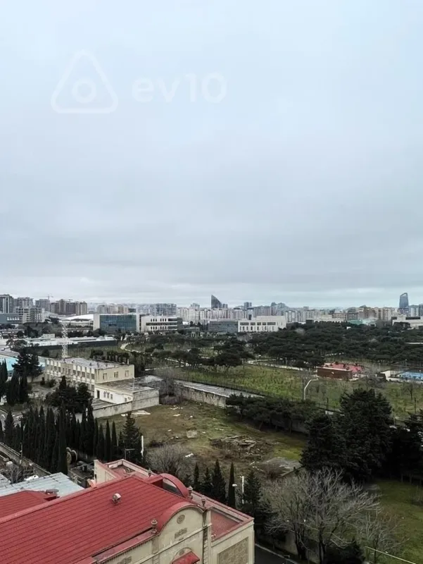 Kirayə verilir 3 otaqlı yeni tikili 140 m²