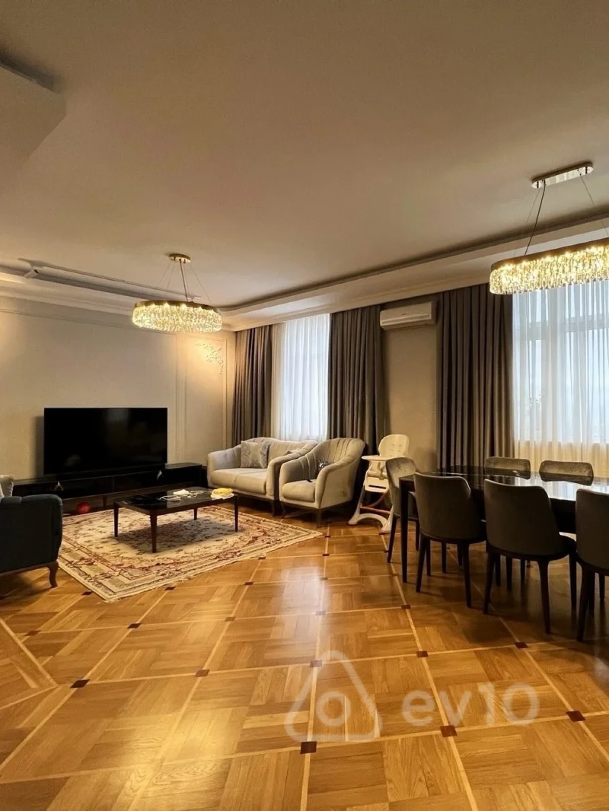 Kirayə verilir 3 otaqlı yeni tikili 140 m²