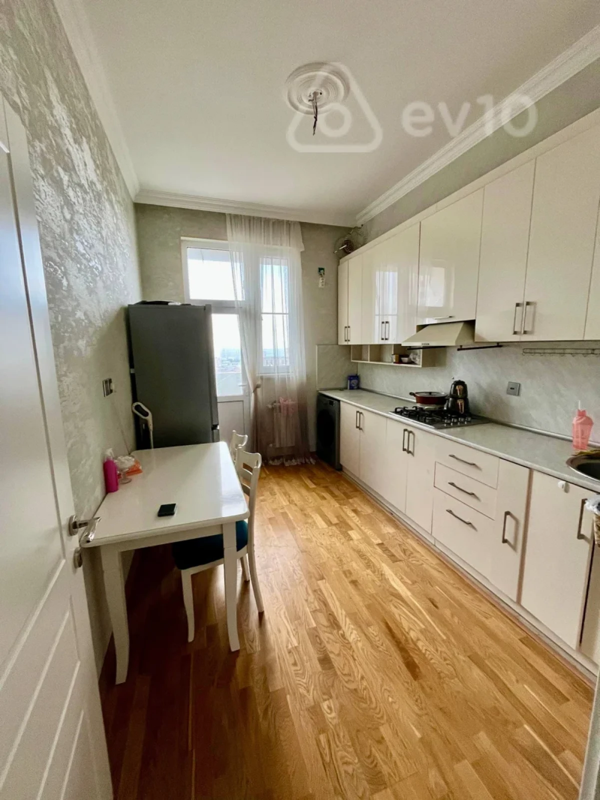 Satılır 2 otaqlı yeni tikili 66 m²