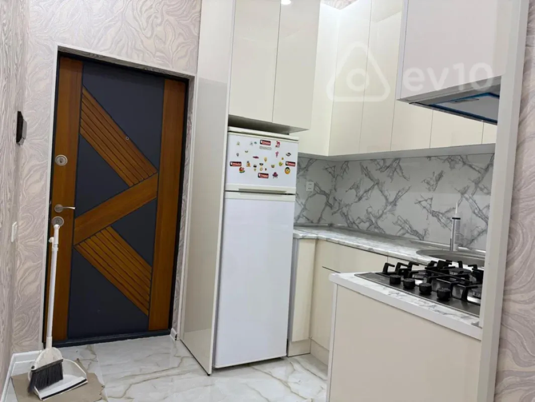 Kirayə verilir 2 otaqlı yeni tikili 60 m²