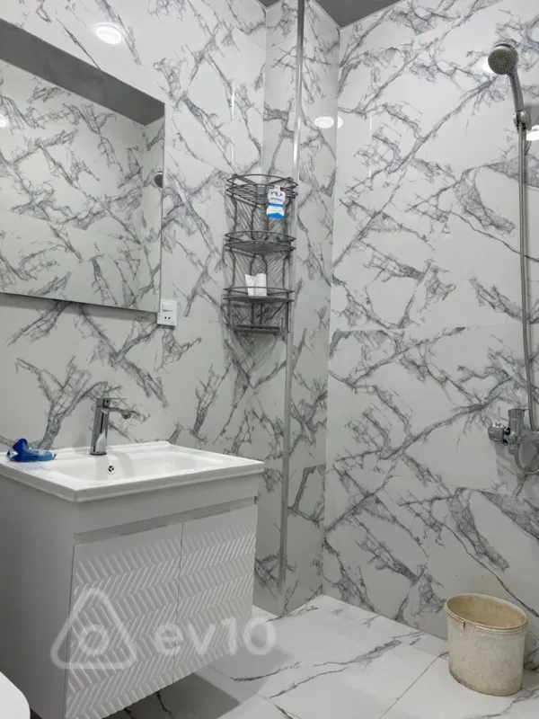 Kirayə verilir 2 otaqlı yeni tikili 60 m²