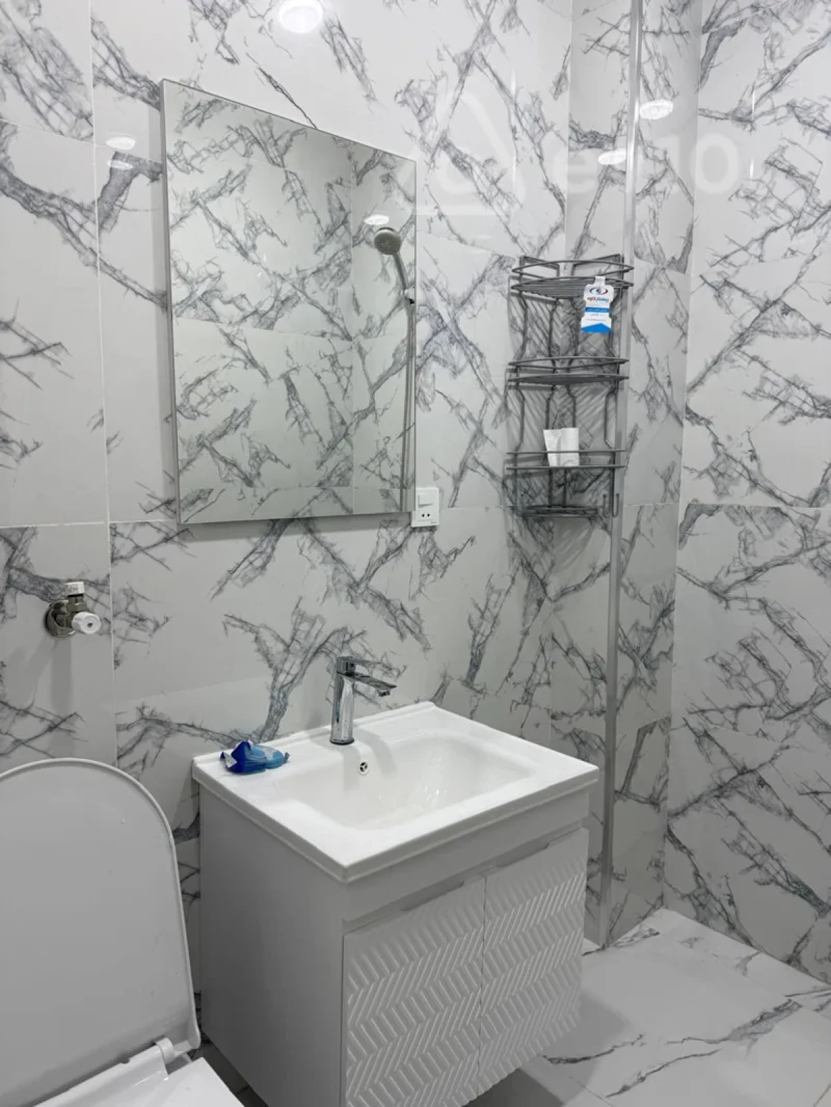 Kirayə verilir 2 otaqlı yeni tikili 60 m²