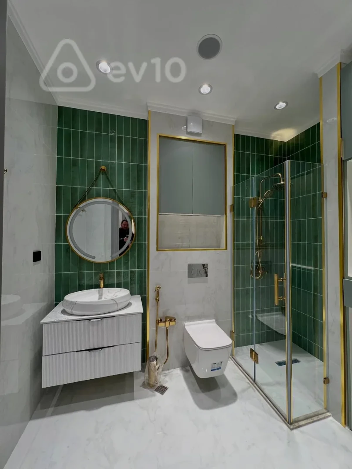 Kirayə verilir 3 otaqlı yeni tikili 117 m²