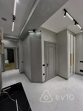 Kirayə verilir 3 otaqlı yeni tikili 117 m²