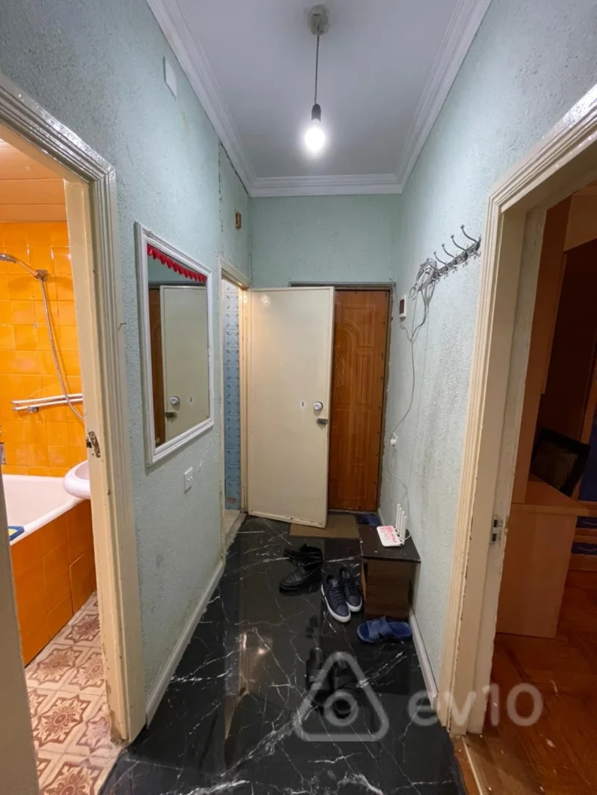 Kirayə verilir 3 otaqlı köhnə tikili 55 m²