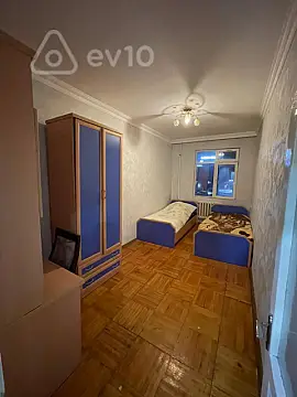 Kirayə verilir 3 otaqlı köhnə tikili 55 m²