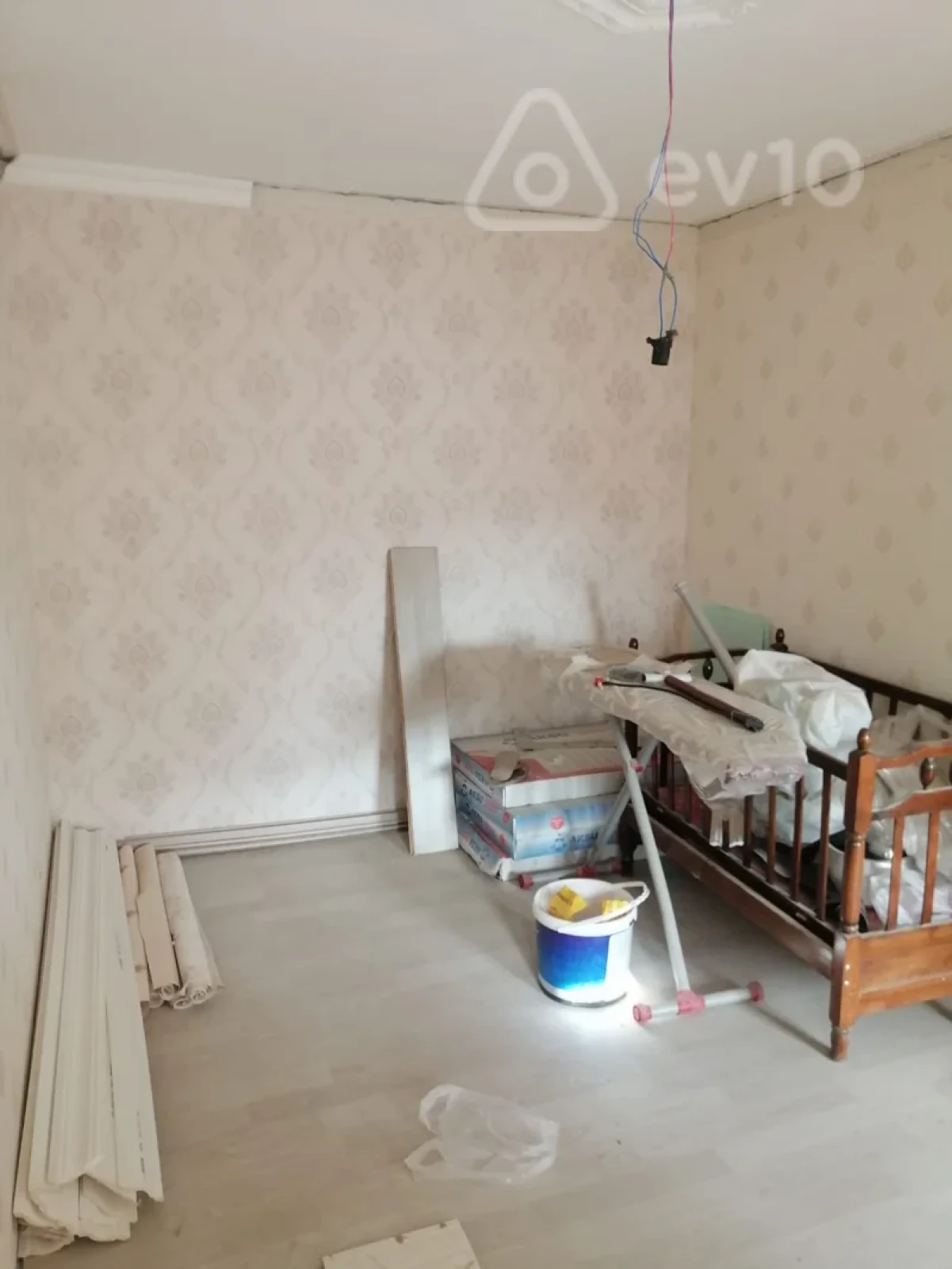 Satılır 4 otaqlı həyət evi 100 m²