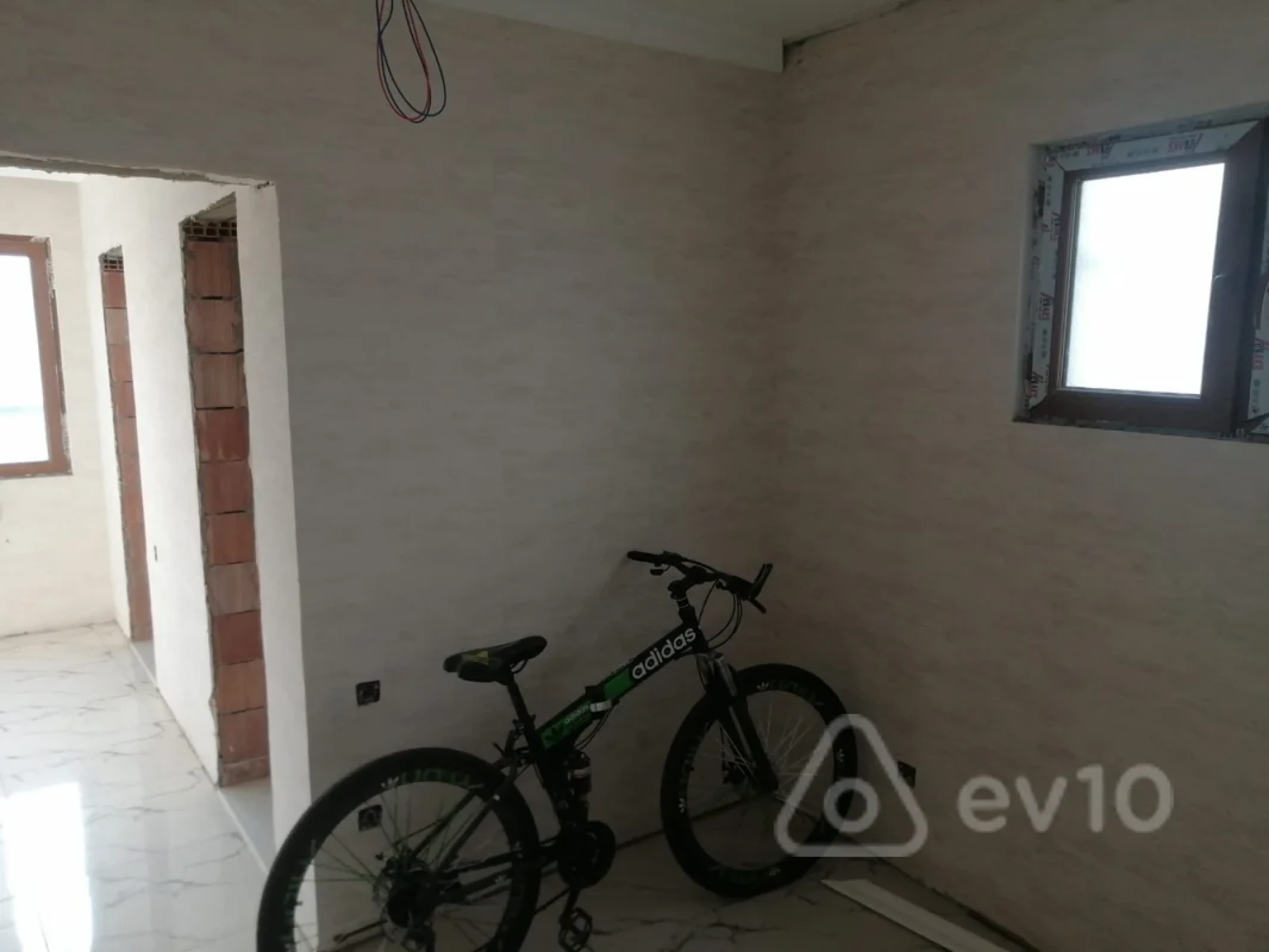 Satılır 4 otaqlı həyət evi 100 m²