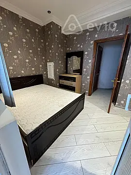 Kirayə verilir 2 otaqlı yeni tikili 80 m²