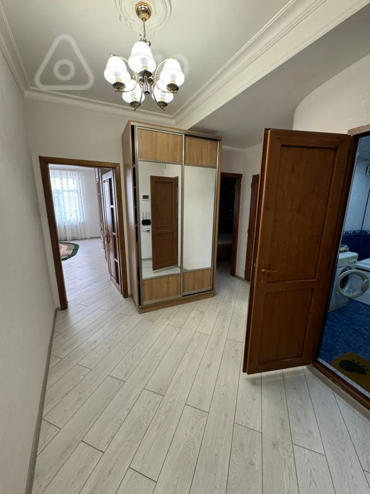 Kirayə verilir 2 otaqlı yeni tikili 80 m²