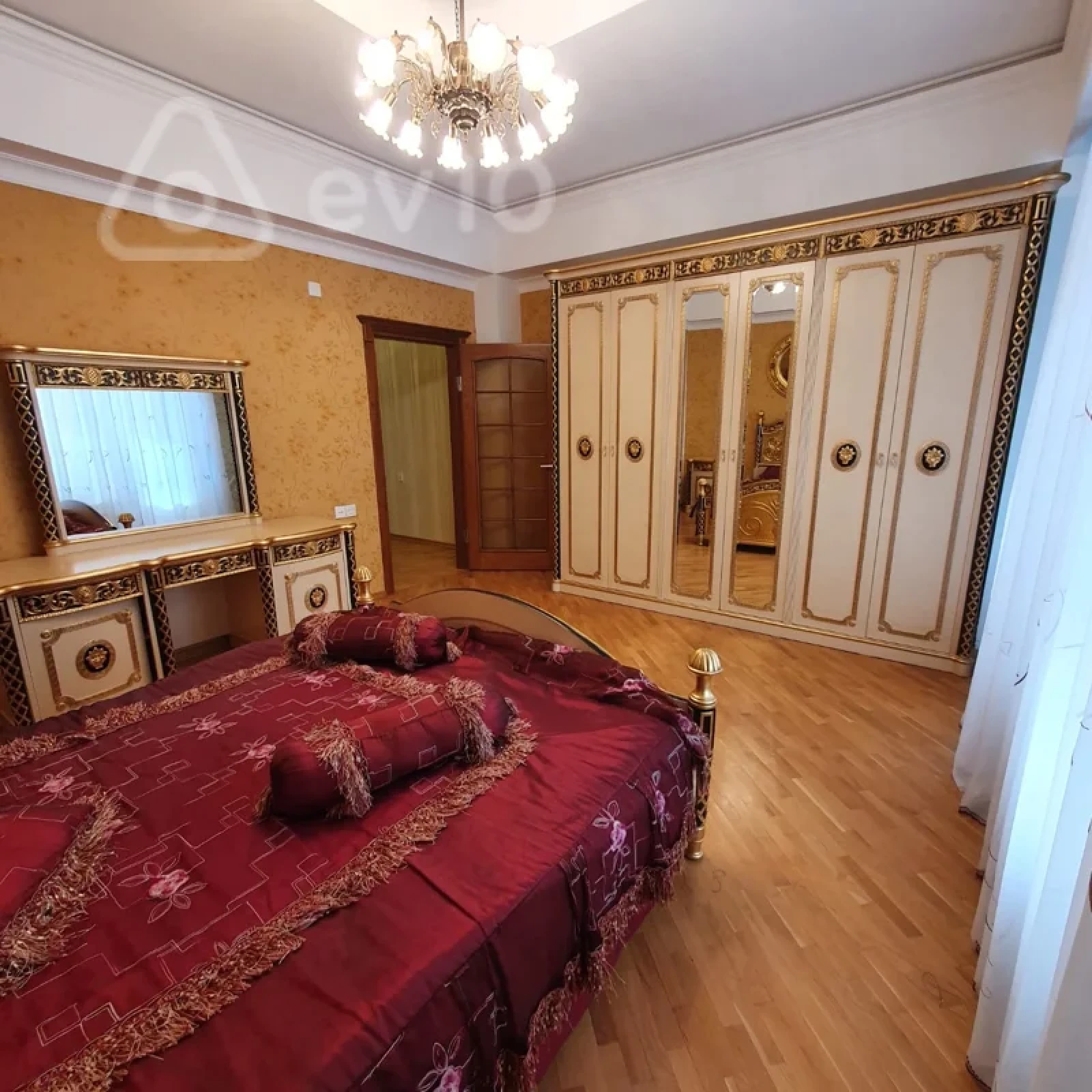 Kirayə verilir 2 otaqlı yeni tikili 98 m²