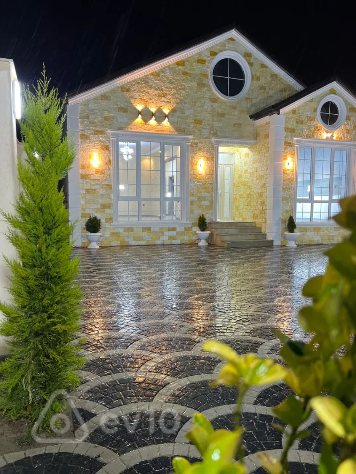 Satılır 4 otaqlı həyət evi 120 m²