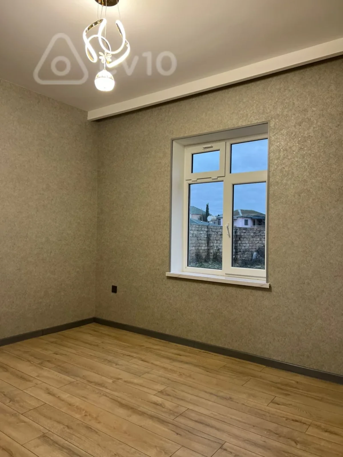 Satılır 4 otaqlı həyət evi 120 m²