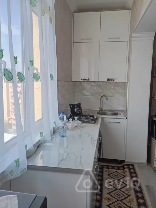Satılır 3 otaqlı köhnə tikili 53 m²