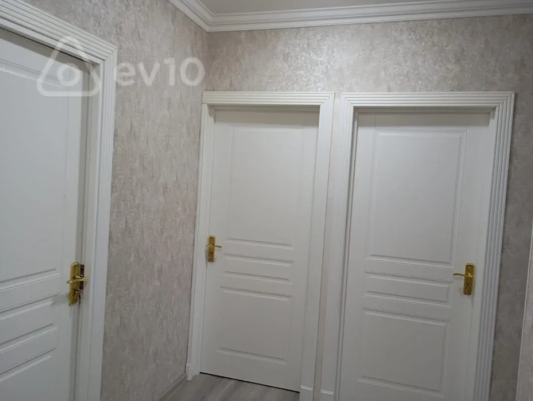 Satılır 3 otaqlı köhnə tikili 53 m²