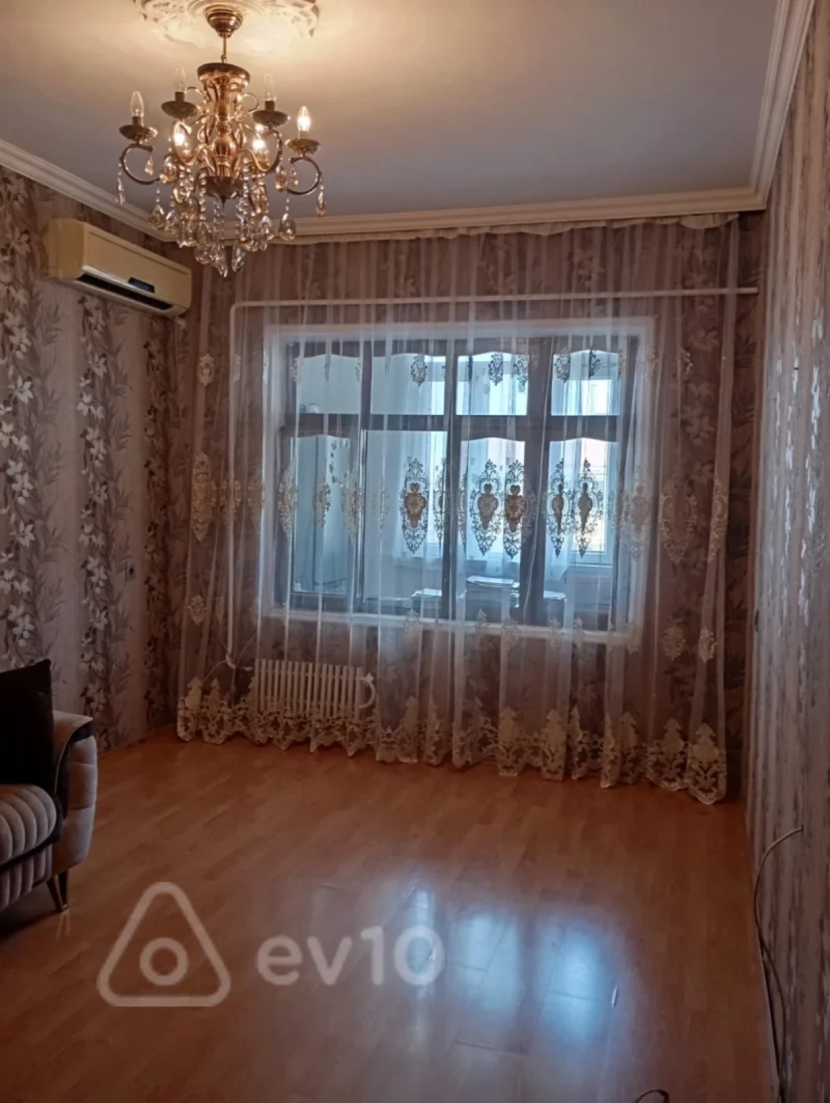 Satılır 3 otaqlı köhnə tikili 53 m²