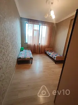 Kirayə verilir 3 otaqlı yeni tikili 85 m²